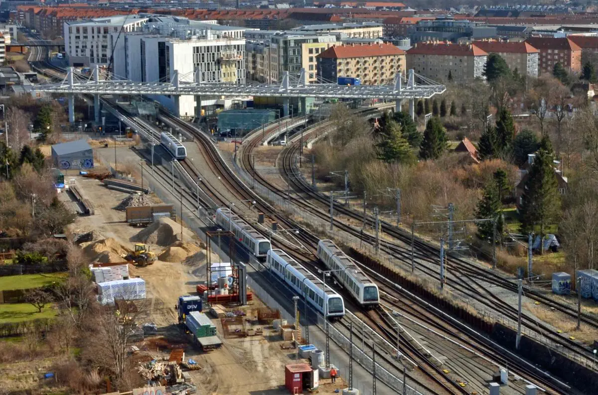 View of the track layout between Flintholm and Vanløse stations